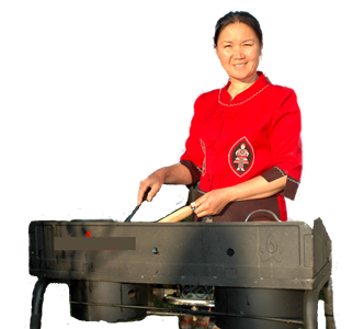 Phensri Cooking outdoors